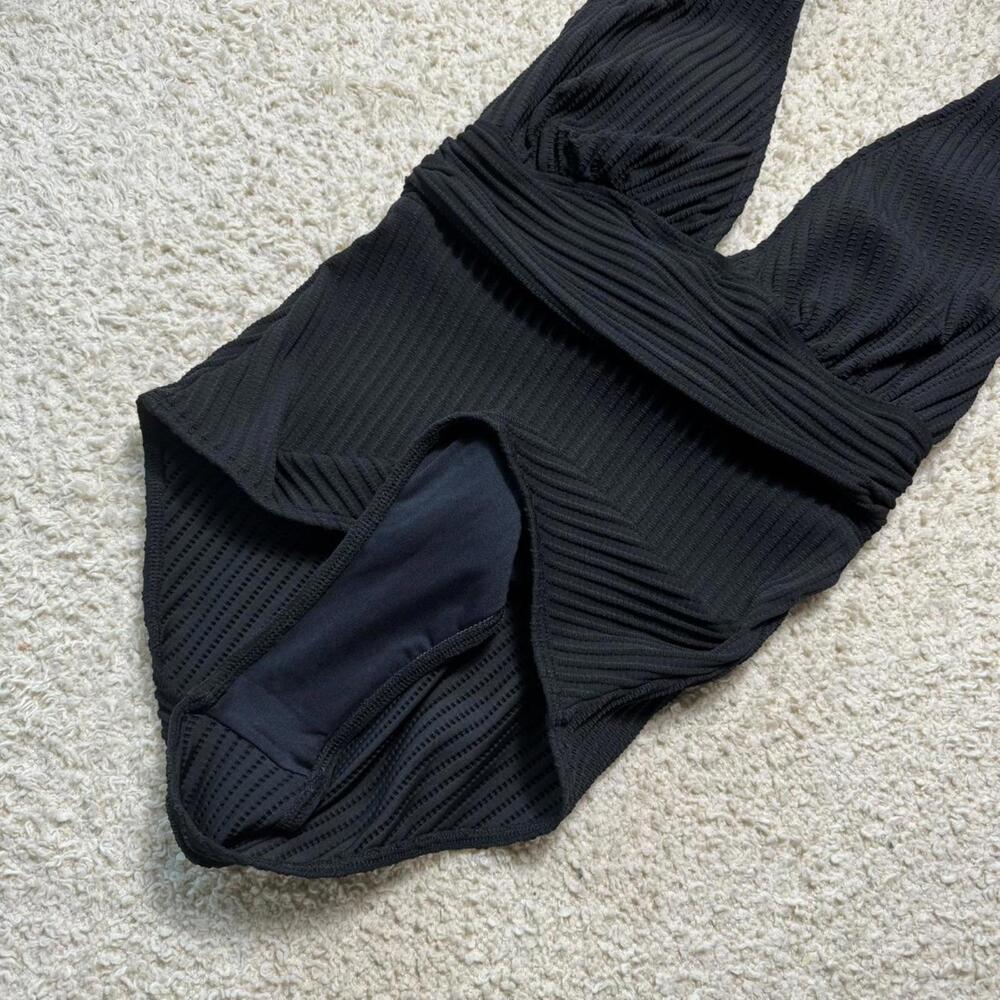 Cupshe Ribbed & Ruched‎ One Piece SMALL NWT - Picture 3 of 5